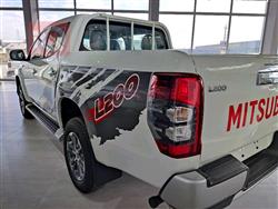 میتسوبیشی L200